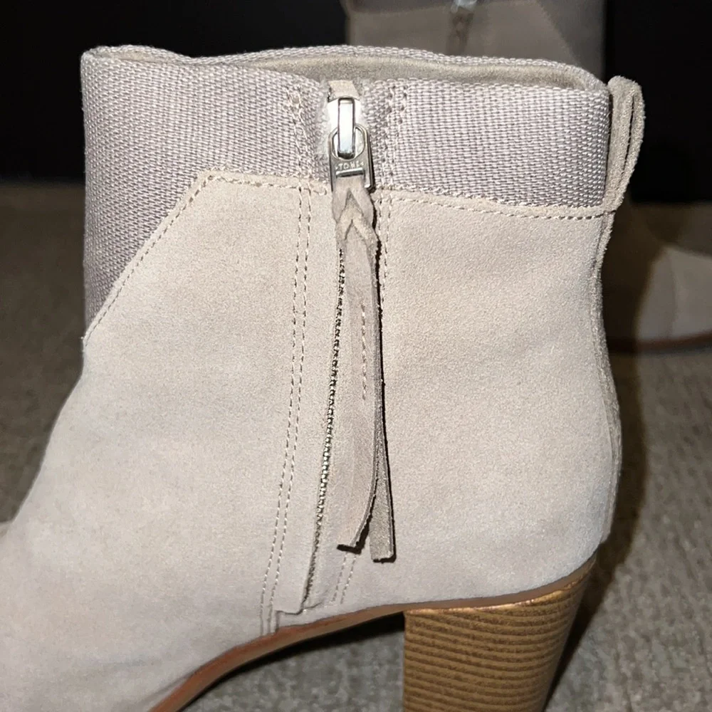 Toms Lunata (Block Heel) Bootie size 9.5 Tan Brown - Picture 5 of 9